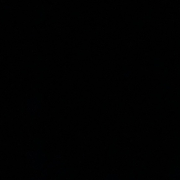 Meet your Posher, Carine - Picture 1 of 1